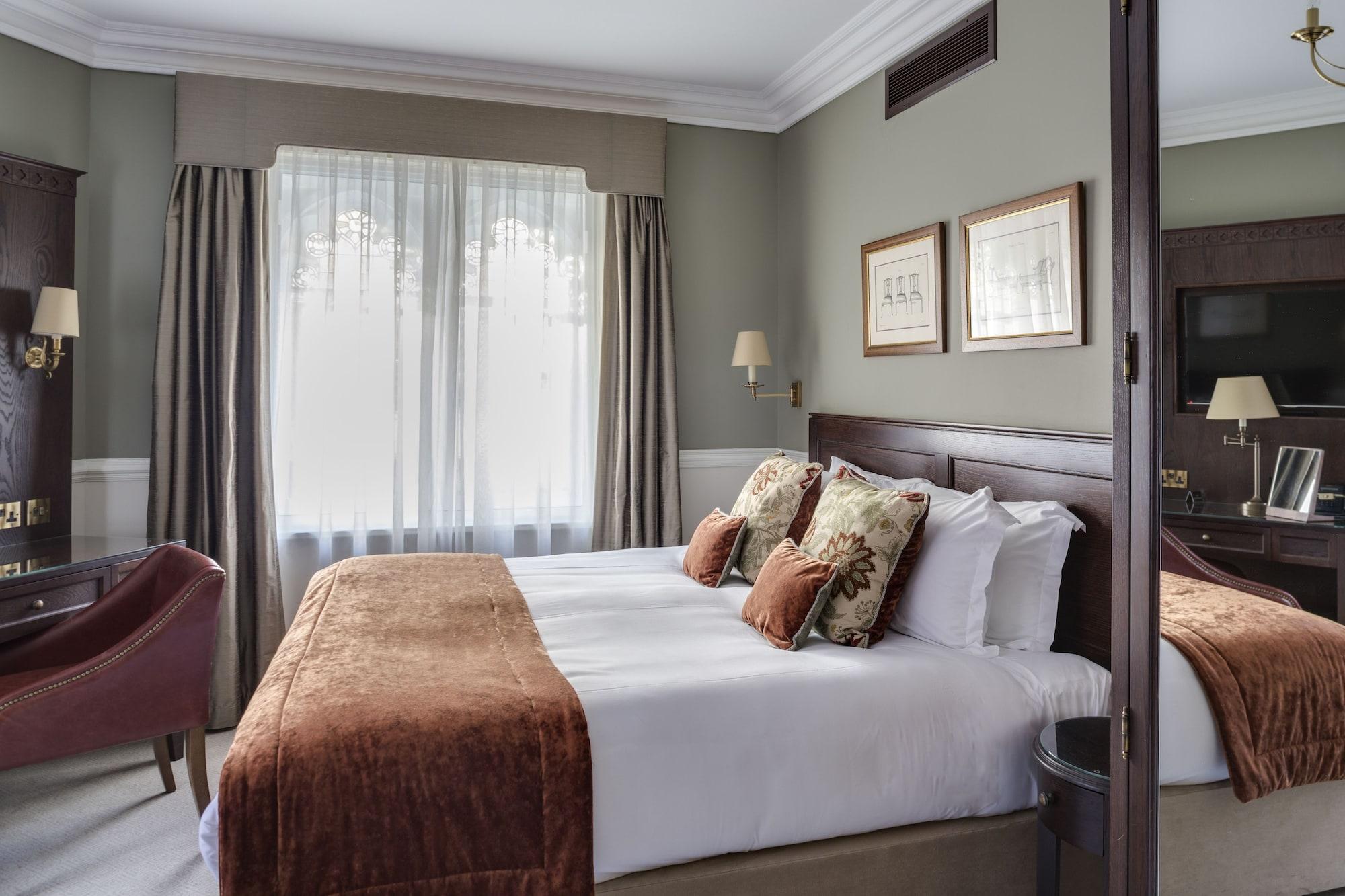 Hotel St Paul's London
